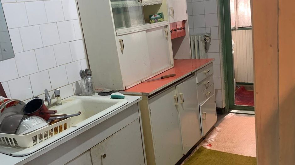 ofer spre vanzare apartament 3 camere zona Splai Mihai Viteazul, etaj - Poză 8