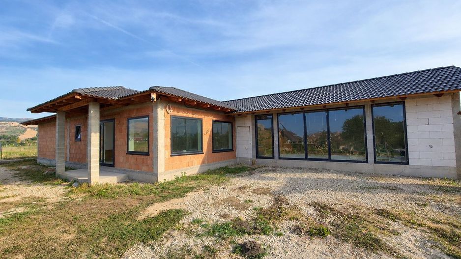 Casa noua de vânzare in Vintu de Jos - Poză 1