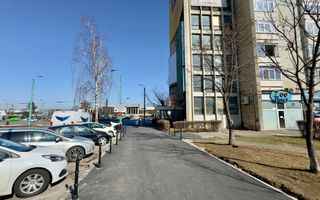 Garsoniera moderna, renovata, cu vedere panoramică – Parcul Tractorul, Brașov - Poză 21