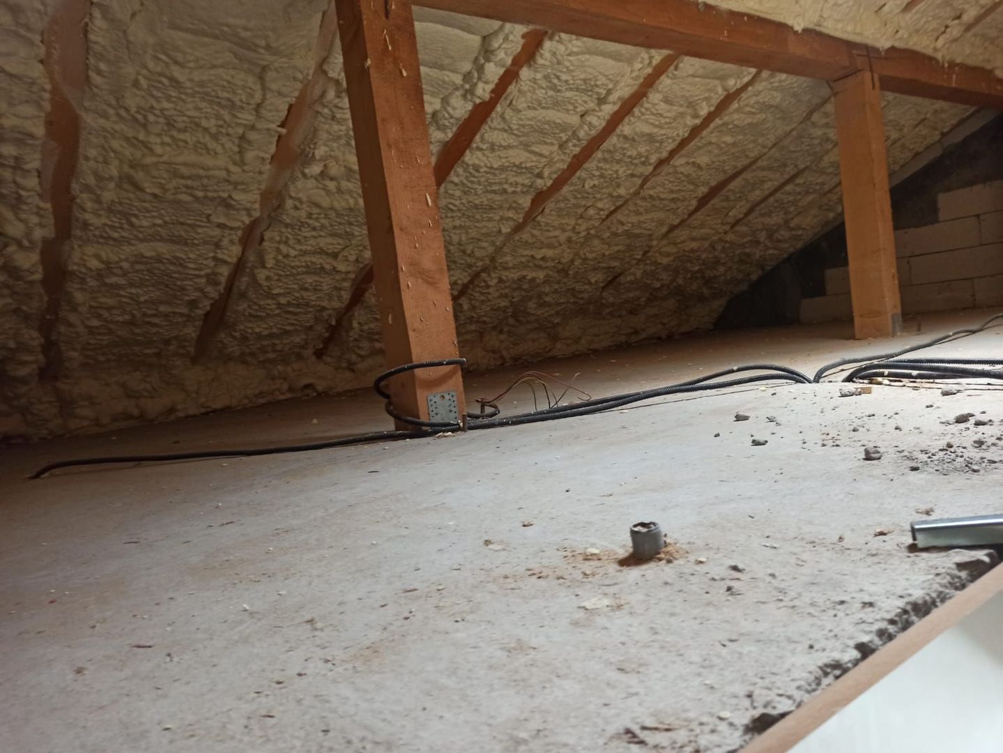 vila la alb/4cam,2bai+parcare/centru Popesti Leordeni - Poză 16