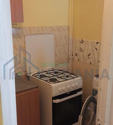 Închiriez garsonira - Gara Nicolina - Poză 3