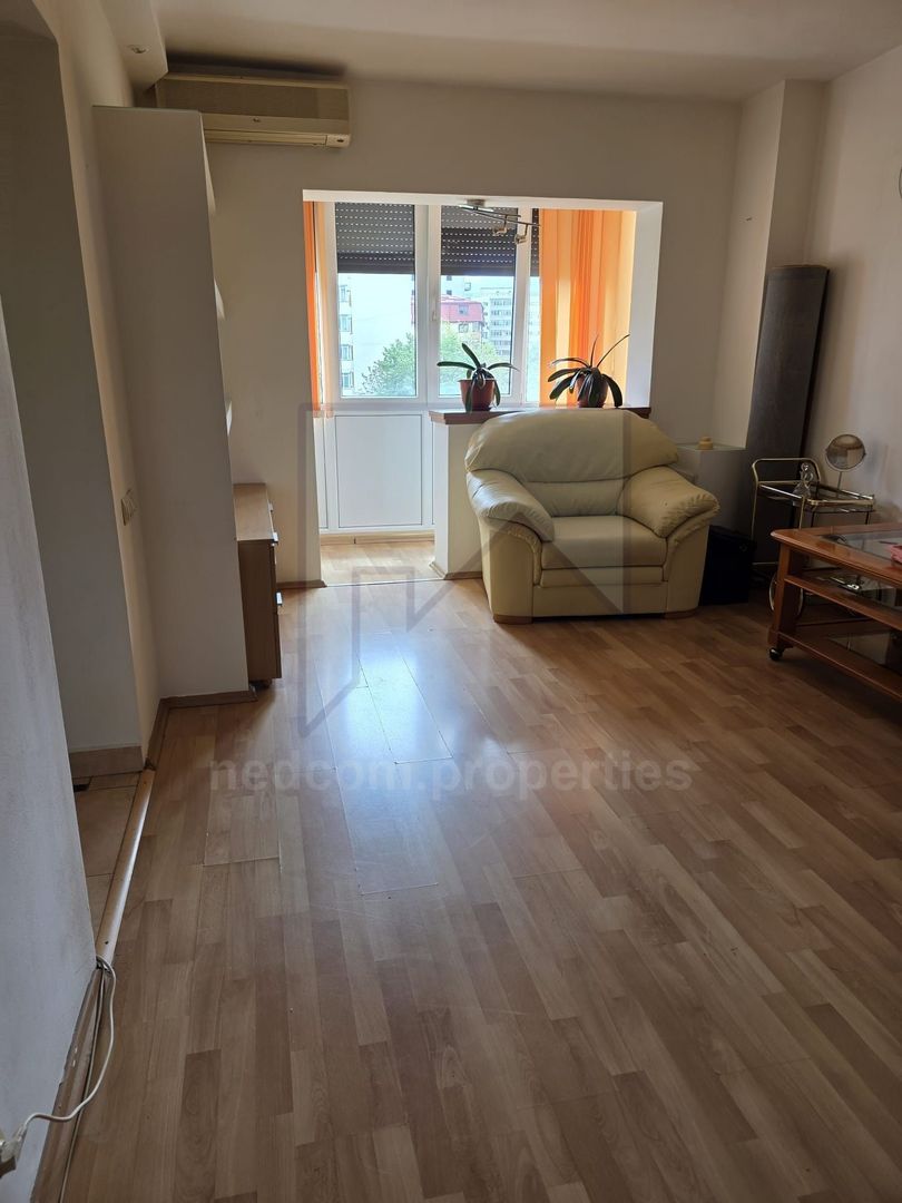 Vanzare apartament 2 camere Lizeanu - Poză 3