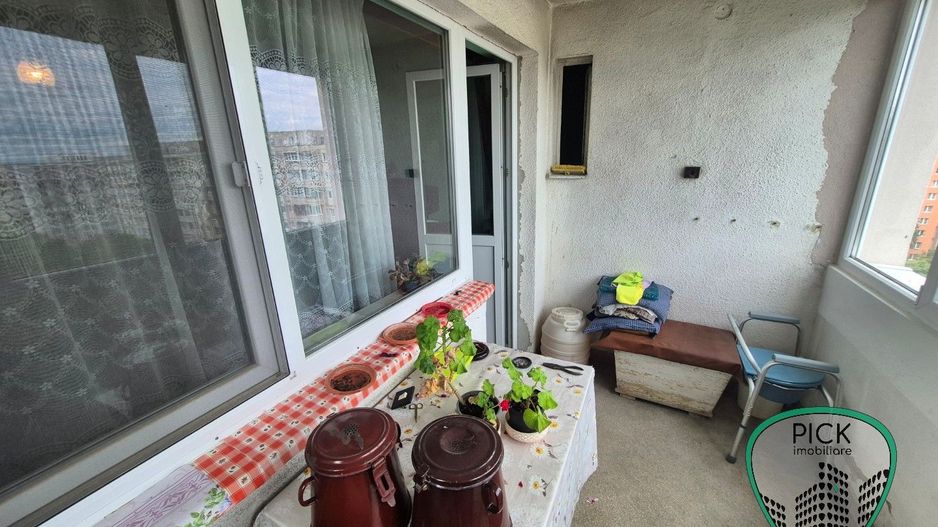 P 1231 - Apartament cu 3 camere în Târgu Mureș, Dâmbu Pietros, hol pătrat - Poză 12