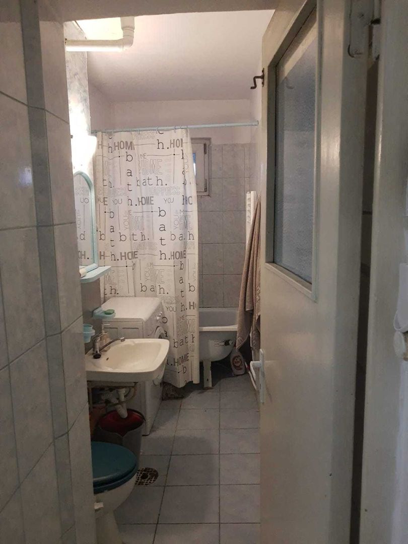 Apartament 2 camere Craiovita Noua Etaj 1 - Poză 3