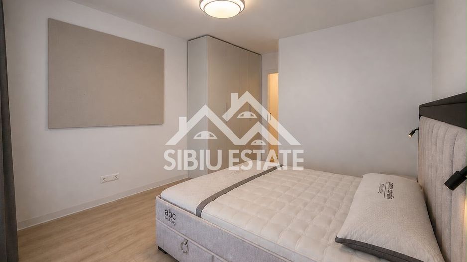 Apartament de lux – 3 camere, blacon si parcare - Poză 8