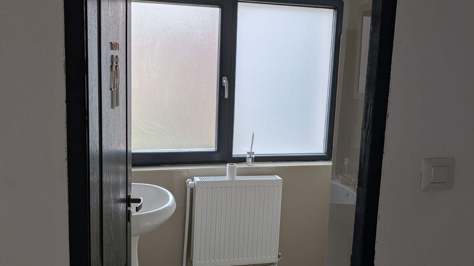 Casa Vila 6 camere || Piata Victoriei || Buzesti || Curte Libera 300Mp - Poză 37