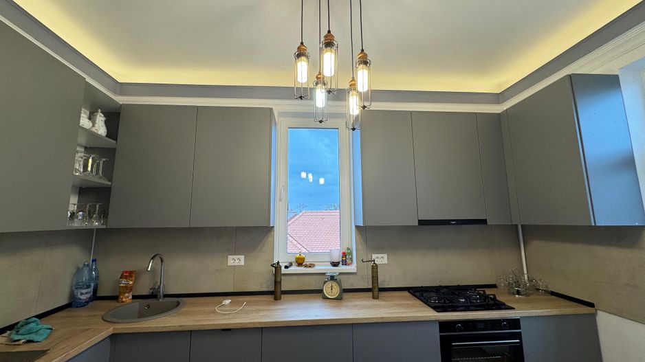 Etaj intreg, 5 camere in VILA INTERBELICA 180 mp, renovat - Poză 18