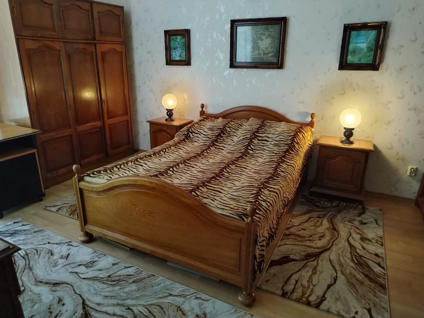 Apartament 3 camere de închiriat în vilă | 2 terase | Loc de parcare - Poză 3