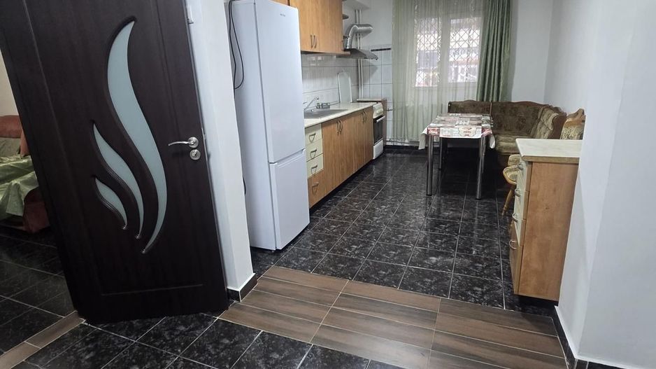 AP. 2 CAMERE GORJULUI, BUCATARIE DESCHISA, MOBILAT, METROU 5 MINUTE - Poză 5