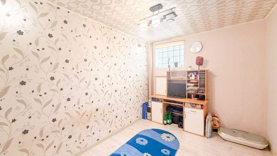 Casă de vânzare 2 camere  Mansarda + Pivnița - Belvedere - Poză 5