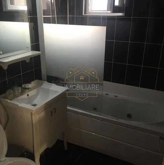 Apartament de închiriat cu 2 camere în zonă centrală - Poză 8