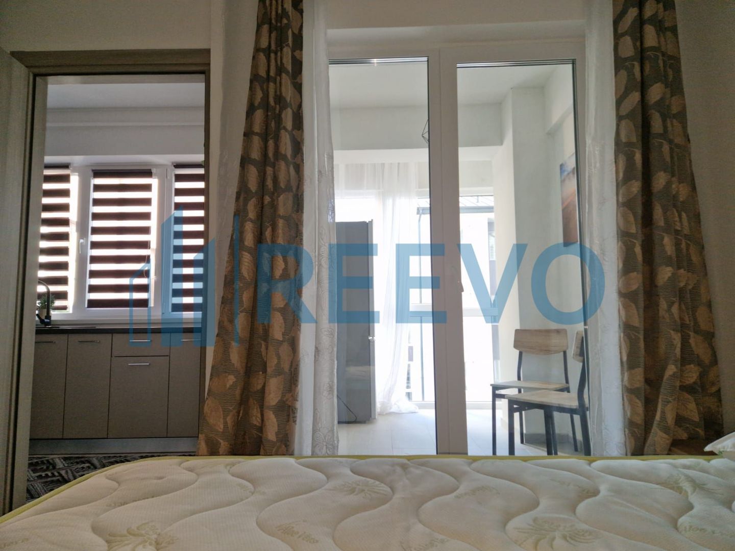Apartament cu 2 camere de închiriat - Poză 10
