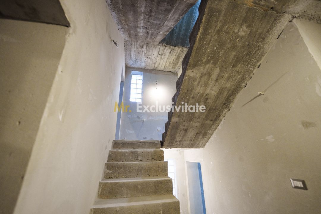 Casa la gri - Romanesti - Poză 10