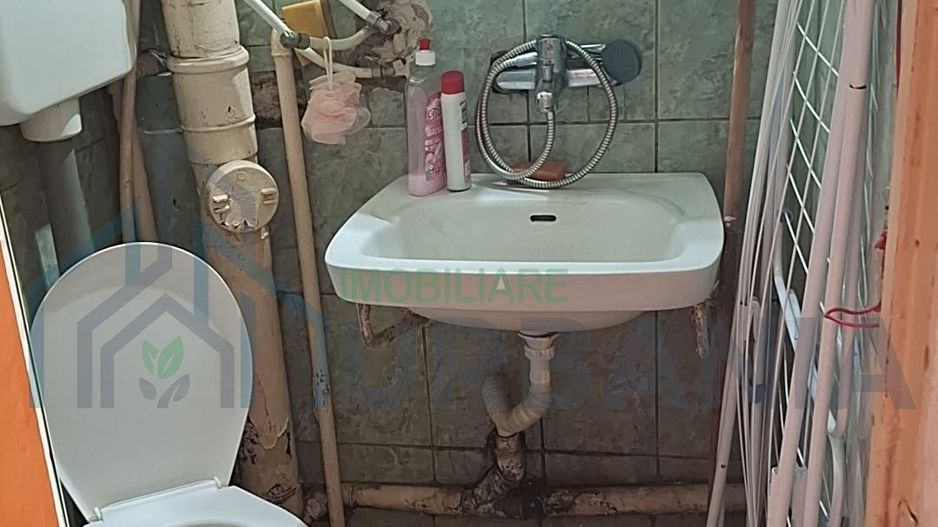 Garsonieră de închiriat în Pitești, zona Războieni - Poză 6
