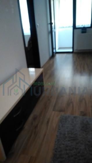 Închiriez apartament cu 2 camere - Poză 2