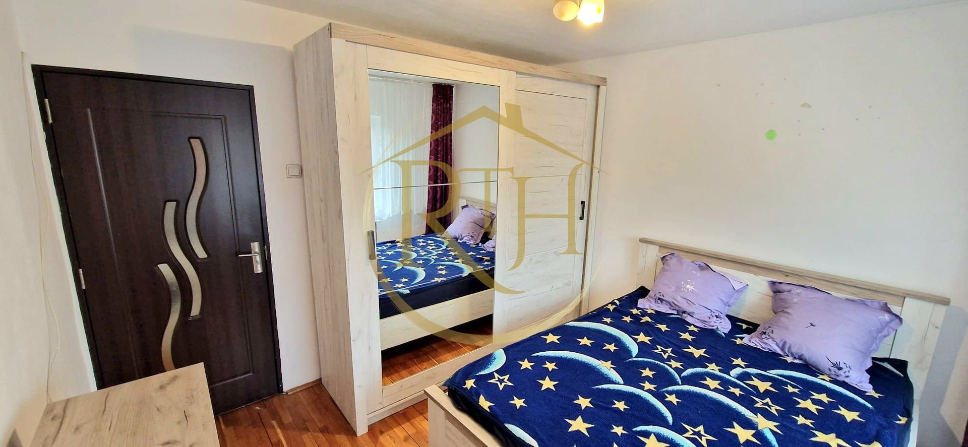 Ofer spre închiriere apartament 3 camere,2 bai, zona Lipovei, 400 euro/lună. - Poză 6