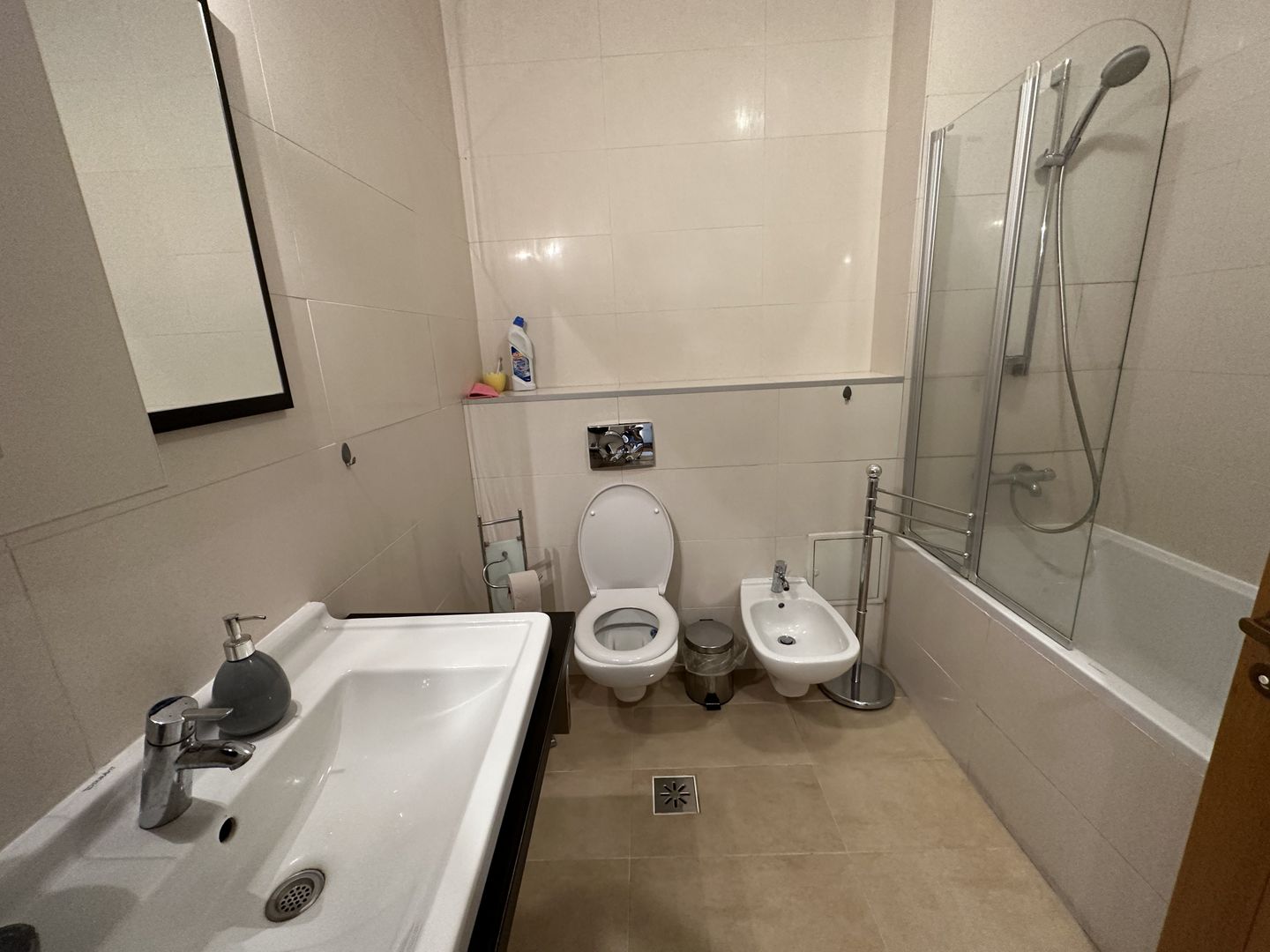 Apartment for rent close to the Center - Poză 7