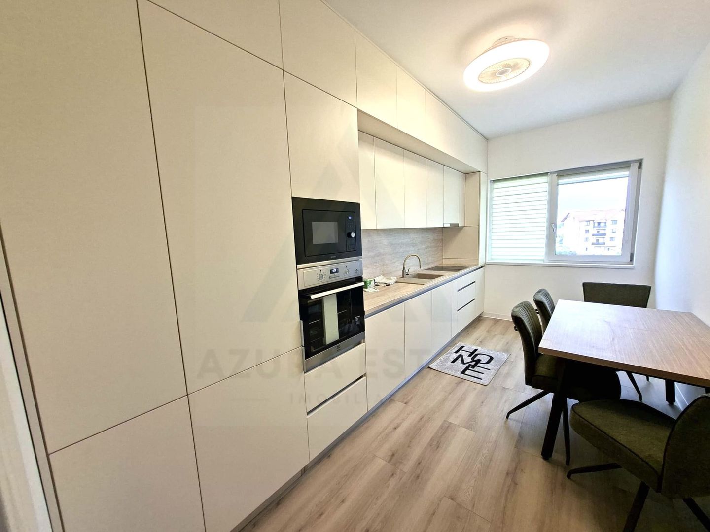 Apartament nou la prima inchiriere 3 camere 76mp utili boxa Selimbar - Poză 1
