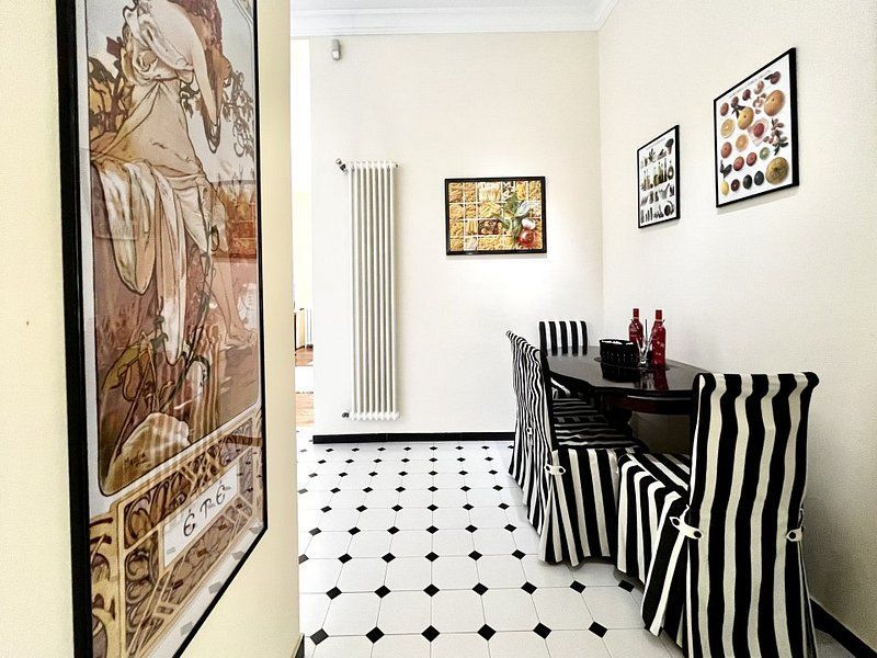 Tur virtual-2 camere, elegant arhitectural,  vedere in Piața Victoriei - Poză 11