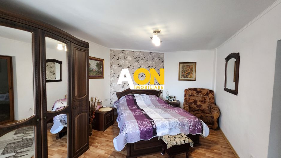 Apartament cu scara interioara, 4 camere, zona OMV Cetate - Poză 3