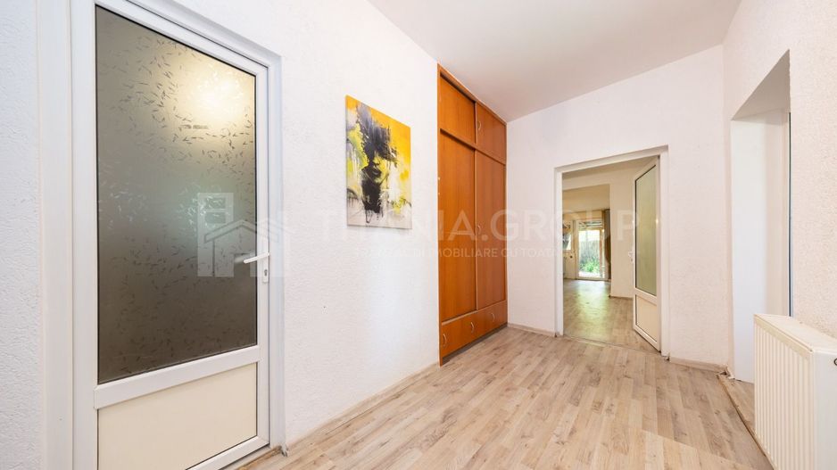 Casă cu teren 2.200 mp și deschidere la DN13 | Zonă mixtă | Brașov, Stupini - Poză 8