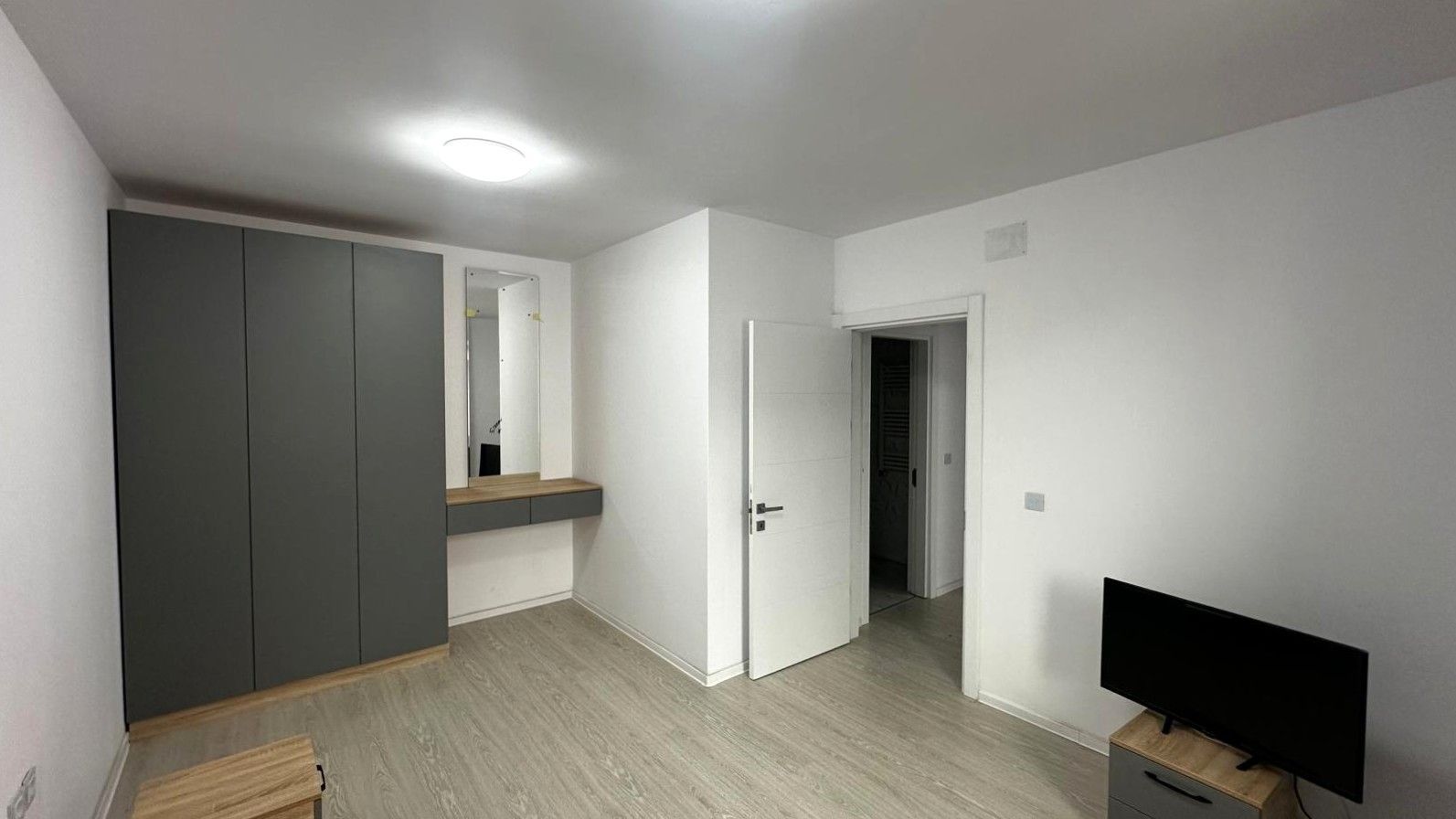 Vilă 5 Camere 160mp Curte 50mp Otopeni-Aeroport Henri Coandă - Poză 13