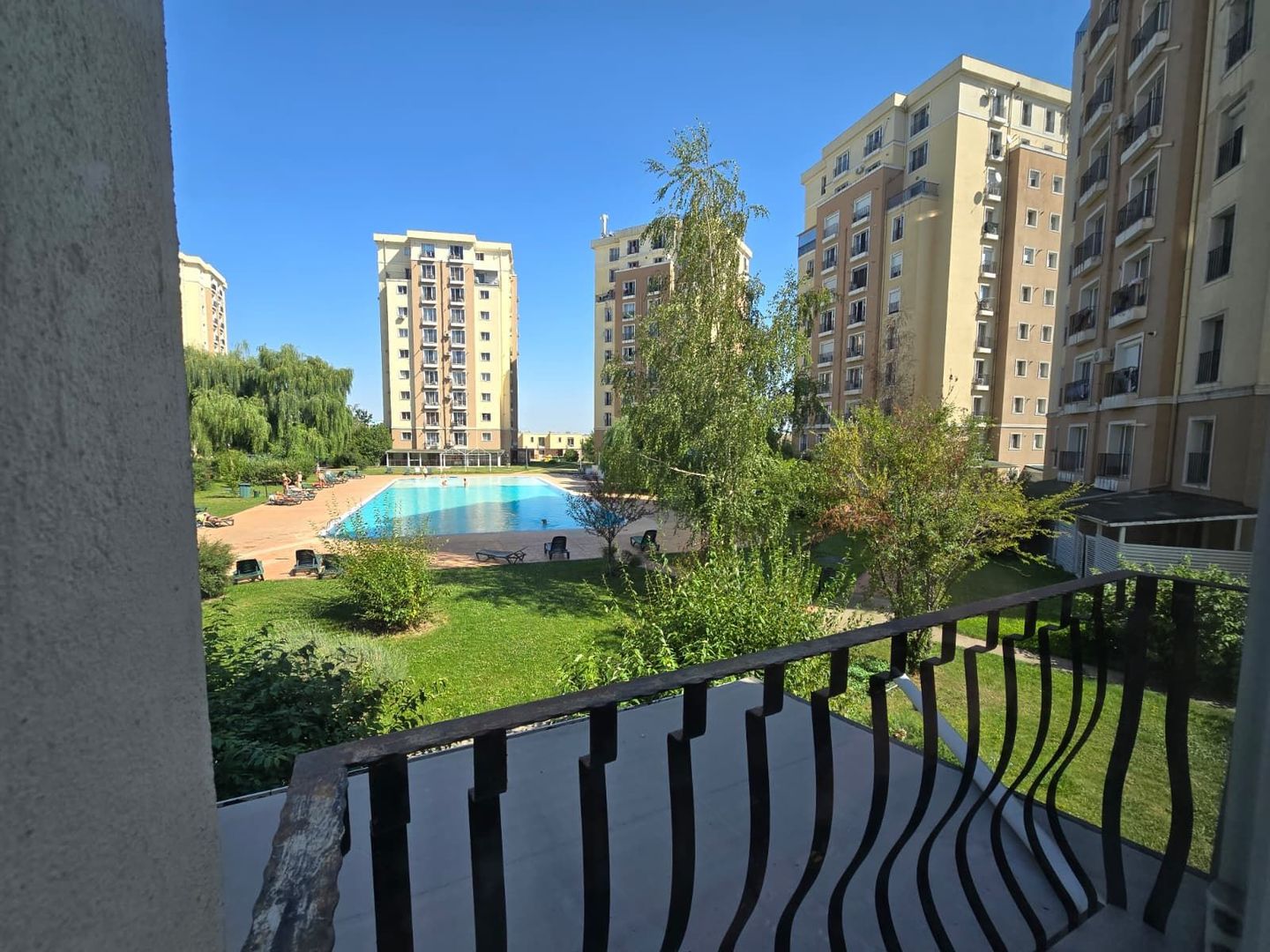 COSMOPOLIS - Apartament cu 2 camere, mobilat si utilat. - Poză 8