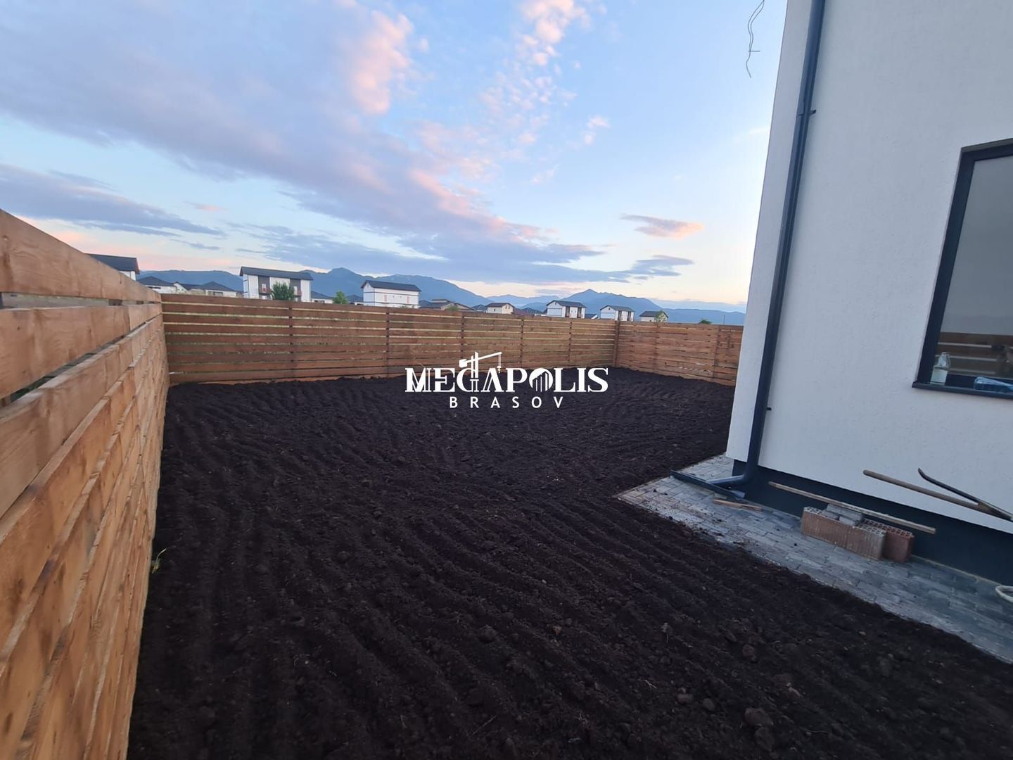 Casă Individuala 4 CAMERE de vânzare în Cartier Izvor - Poză 6