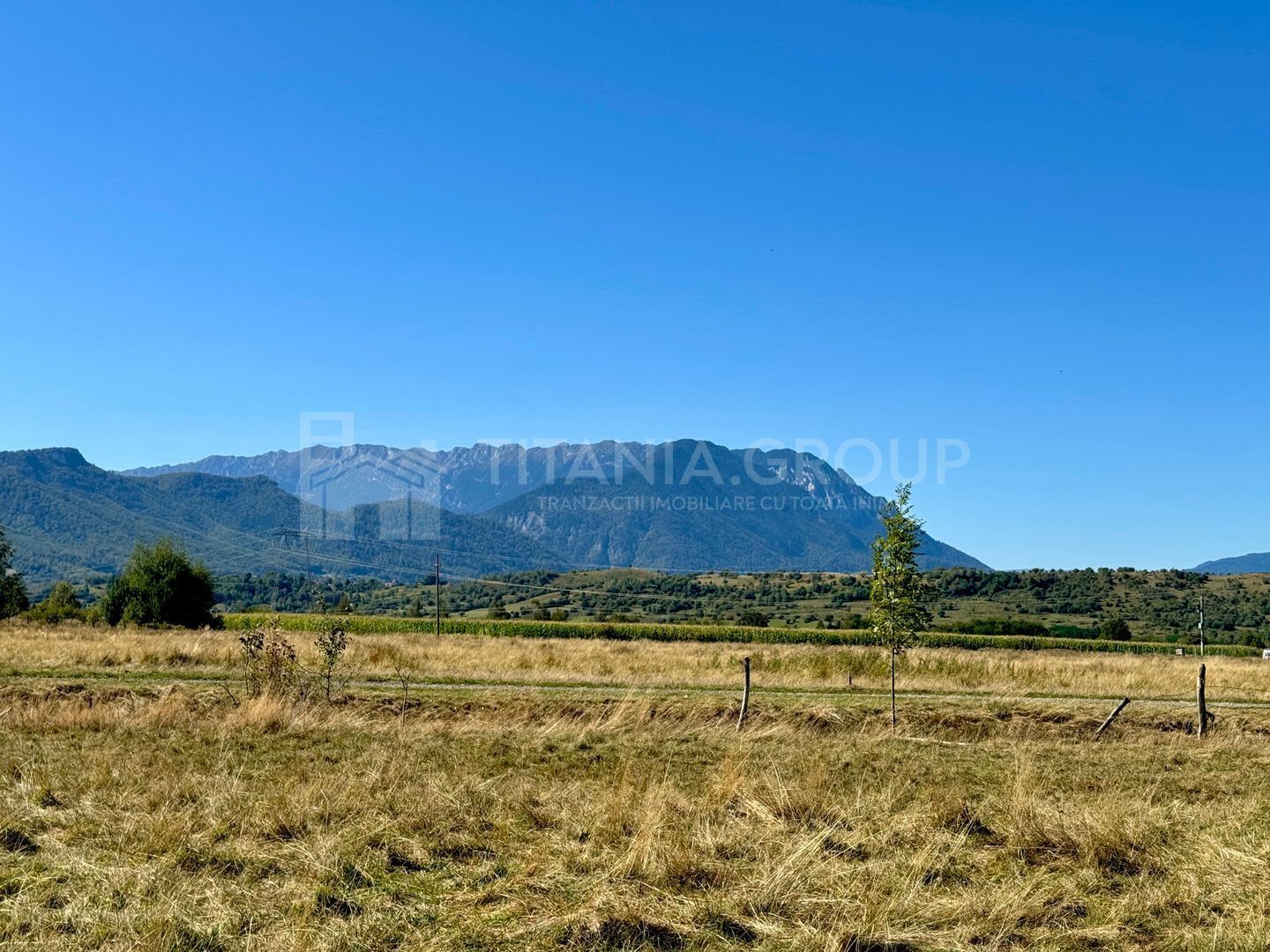 Teren intravilan parcelabil, priveliște spre munți, Sohodol, Bran - Poză 1