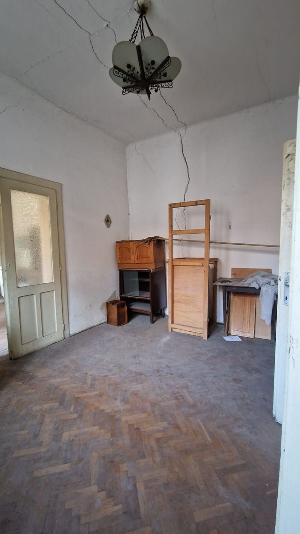 CASA DE VANZARE CENTRU - Poză 2