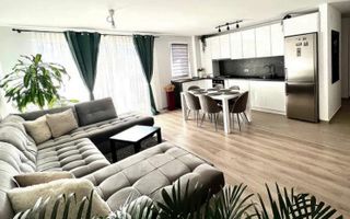 Un apartament în care priveliștea către Tâmpa face parte din experiența de zi cu - Poză 4