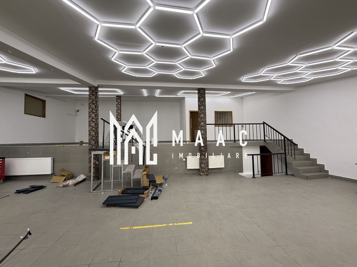 Spatiu comercial | La strada | 200 MP | Teren 300MP | Vestem - Poză 1