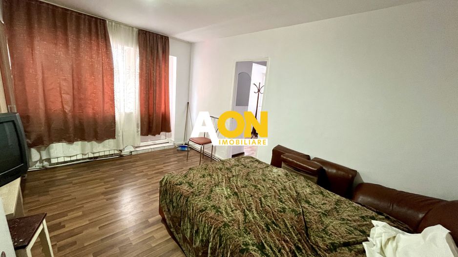 Apartament cu 2 Camere, Zona Cetate - Poză 2