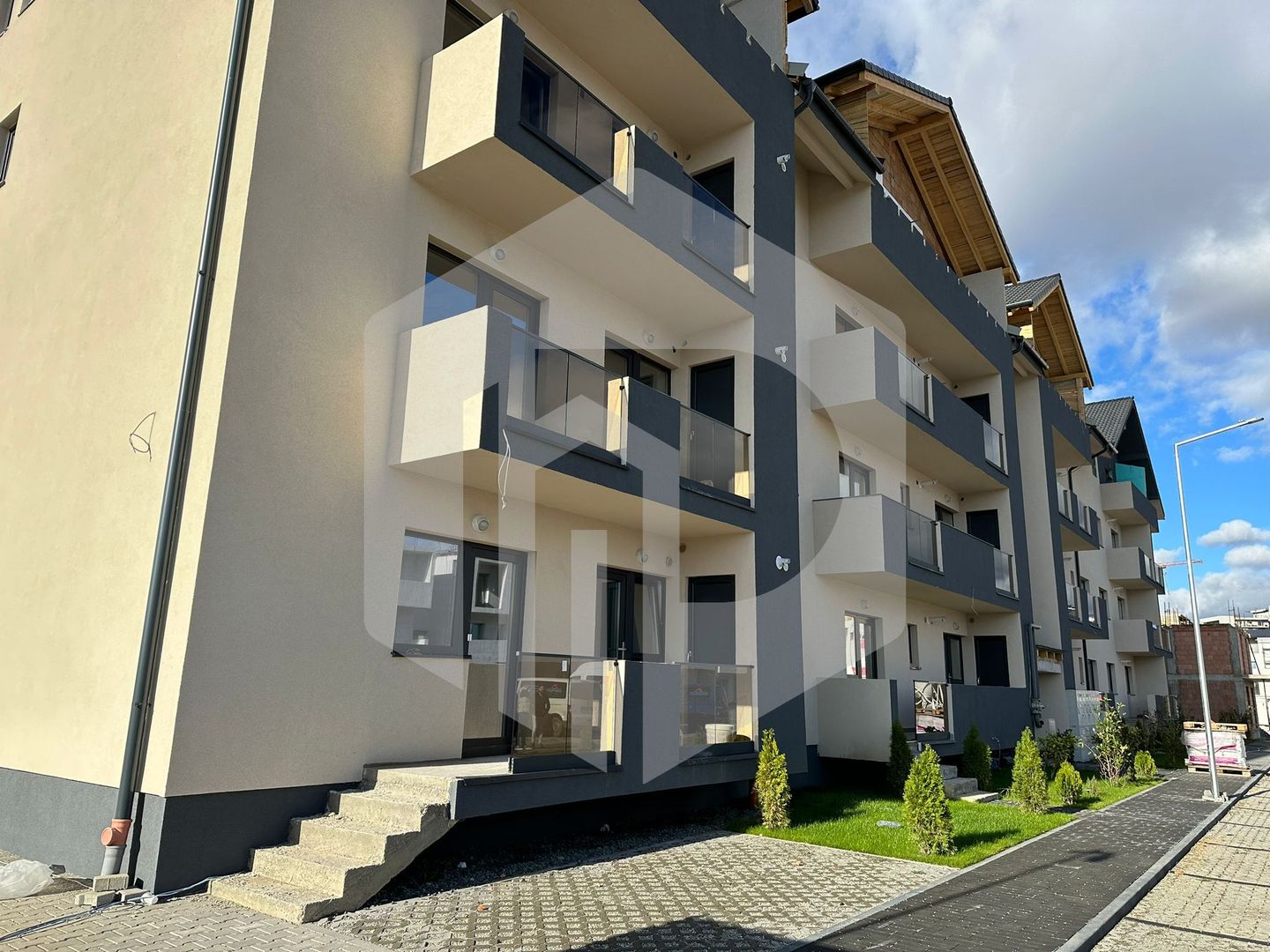 Parter cu gradina | Apartament 2 Camere| Mihai Viteazul | DECOMANDAT - Poză 5
