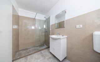 Casă modernă cu curte privată, aproape de Brașov – Cartierul Izvor - Poză 13