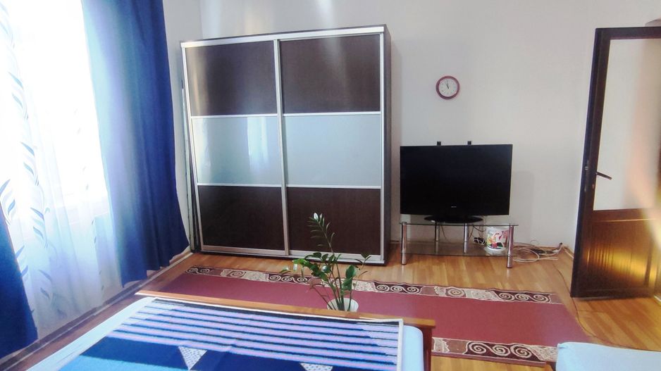 Apartament cu 3 camere in Craiter - Poză 3