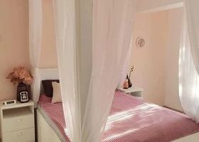 2 CAM  D MOBILAT UTILAT PARCARE IN CURTE INTERIOARA - Poză 1