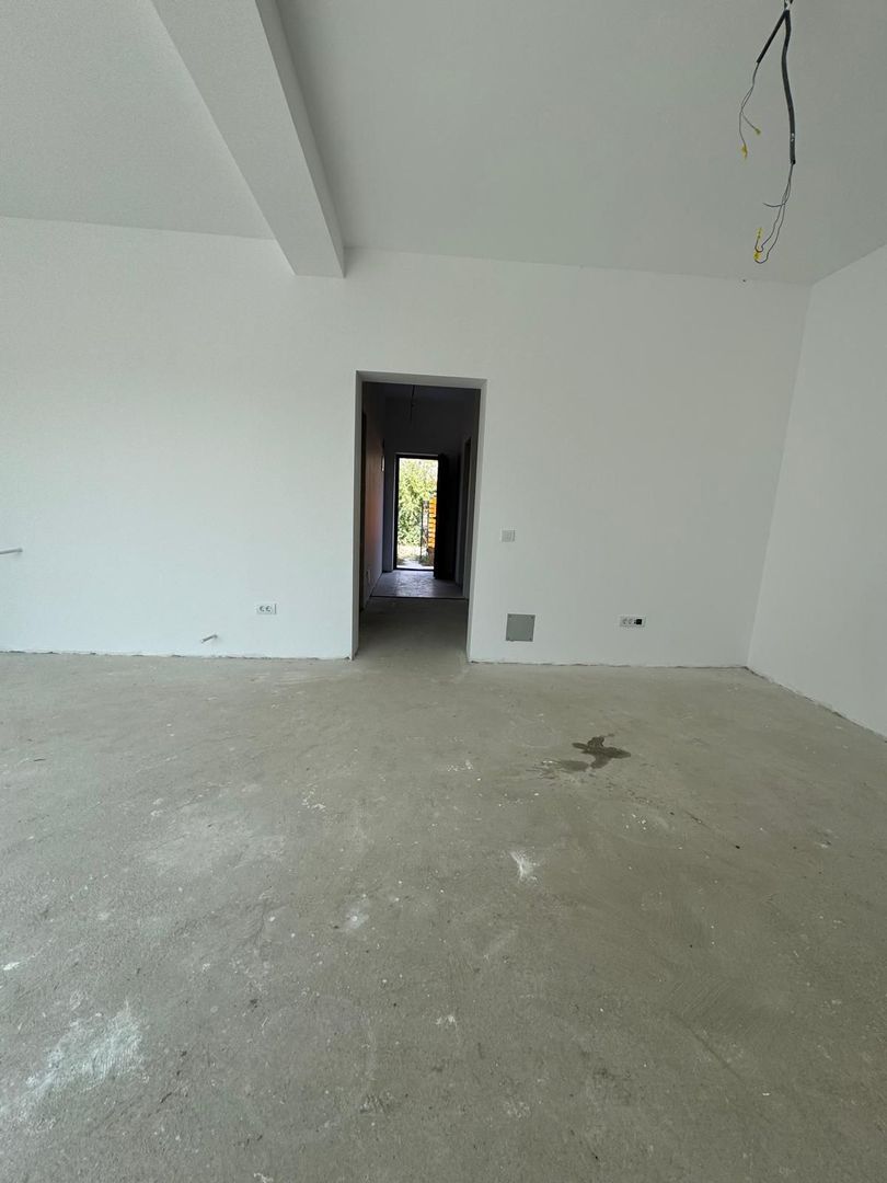 CASA DUPLEX - 4 CAMERE, TOATE UTILITATILE, COMISION 0% - Poză 9