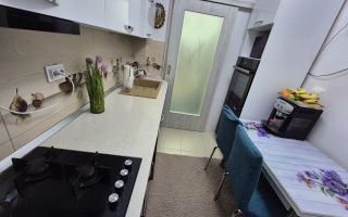 Apartament cu 3 camere / 60 mp/ zona Podu Ros - Poză 8