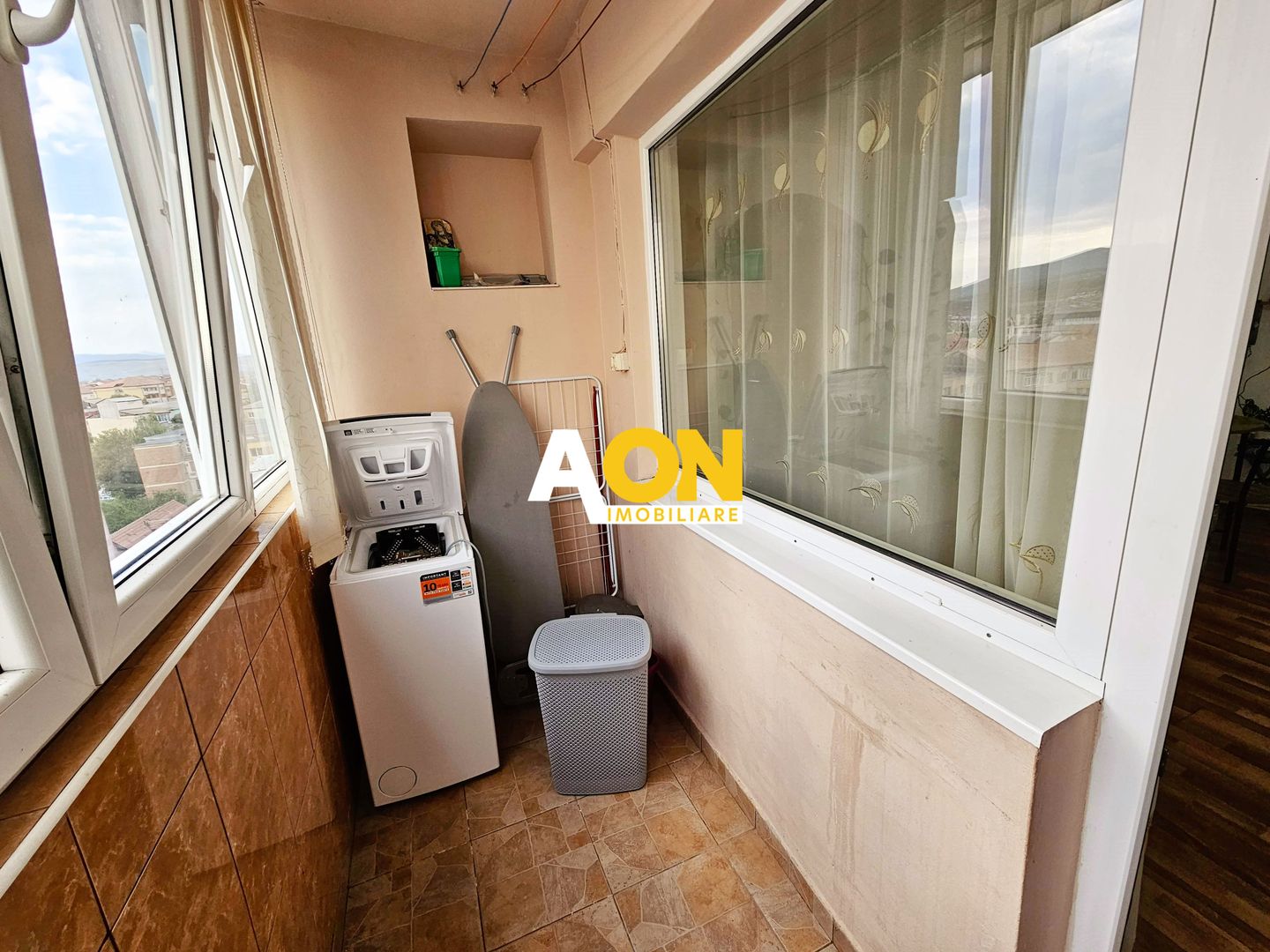 Apartament 3 camere, mobilat, utilat, et.8, Bulevardul Transilvaniei - Poză 2