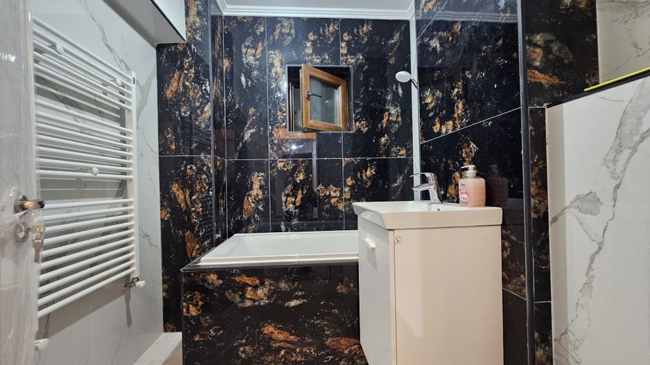 Apartament 3 camere de vânzare – Zona Boema, 98 mp Complet renovat - Poză 3