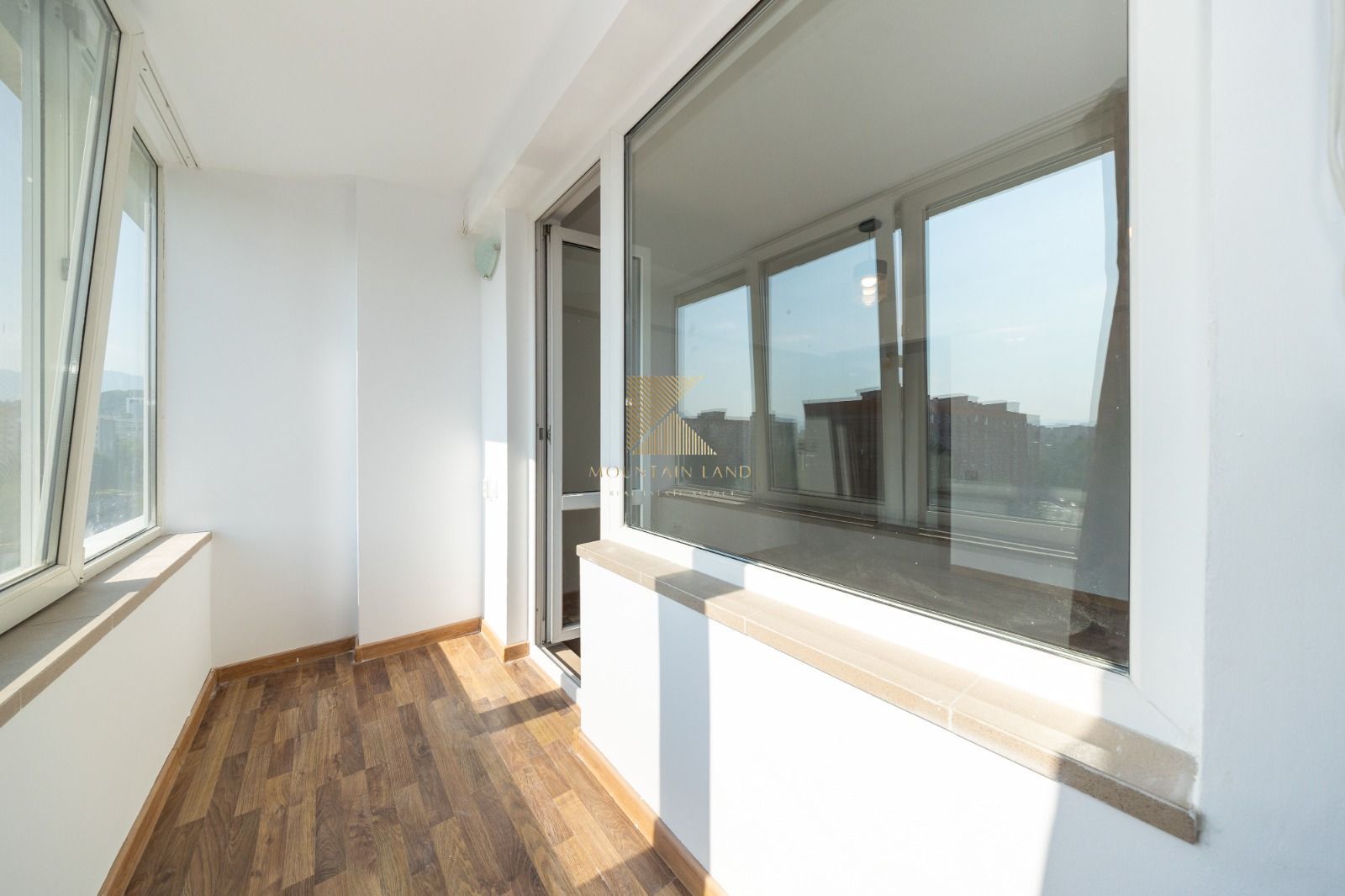 Apartament 3 camere, Bulevardul Victoriei 4, Etaj 7, Parcare subterana - Poză 9