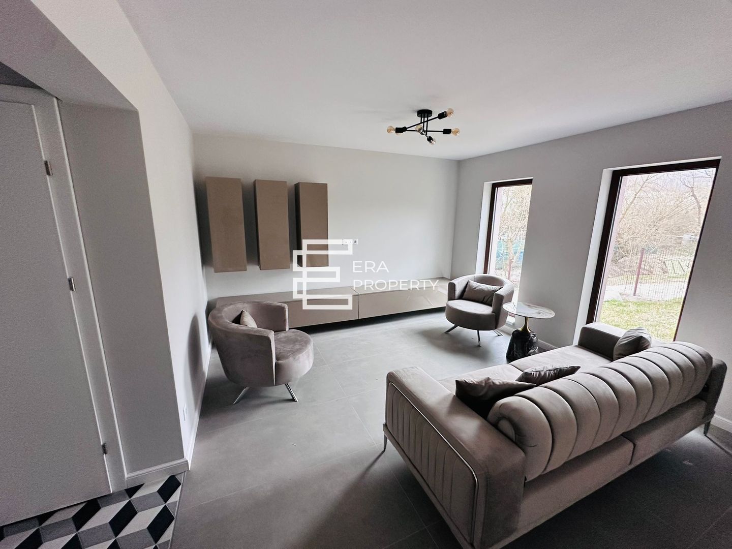 Casă individuală nouă, 5 camere, 3 băi,  teren 427 mp, Cisnădie - Poză 1