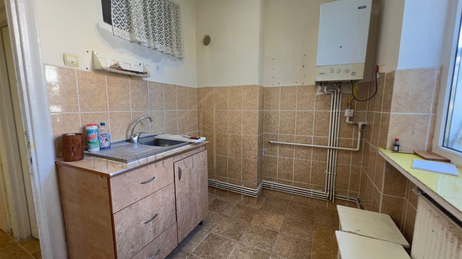 Apartament 2 camere central - Poză 4