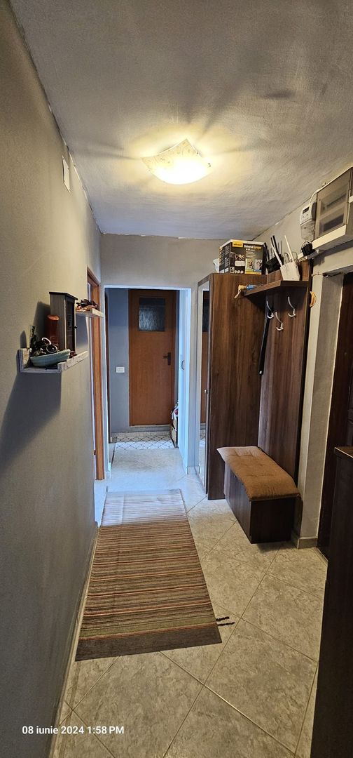 APARTAMENT 4 CAMERE RENOVAT DECOMANDAT SU 80MP BLOC 1980 - Poză 3