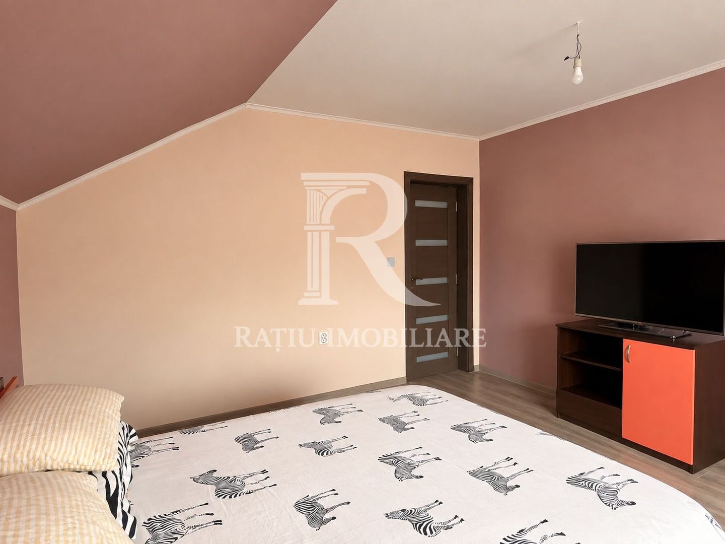 Casa independent energetic | Curte mare | Biharia | Oradea - Poză 5