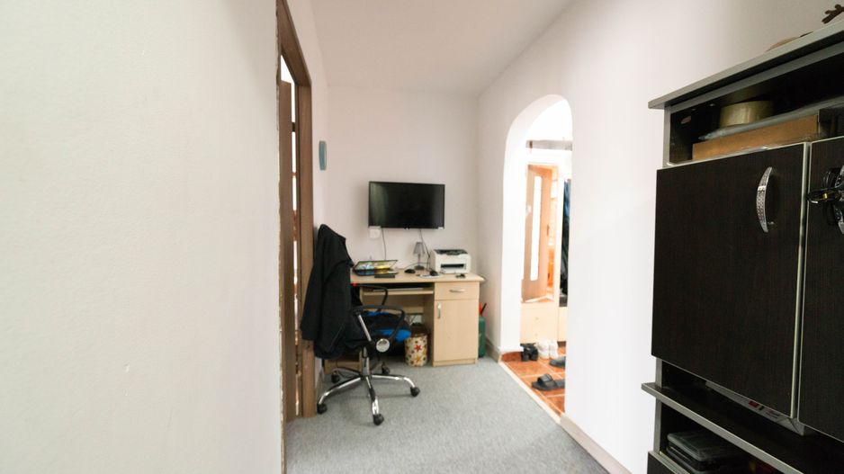 Apartament cu 3 camere de vanzare in zona Metrou Gorjului - Poză 6