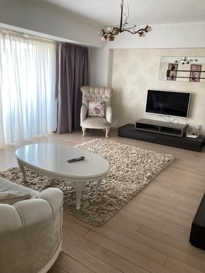 Închiriere 2 Camere Bulevardul Unirii, Loc De Parcare, Pret Negociabil - Poză 1