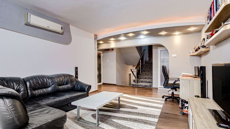 VÂNDUT!!! Apartament Samantha cu 3 camere, Zona Polivalentă - Poză 1