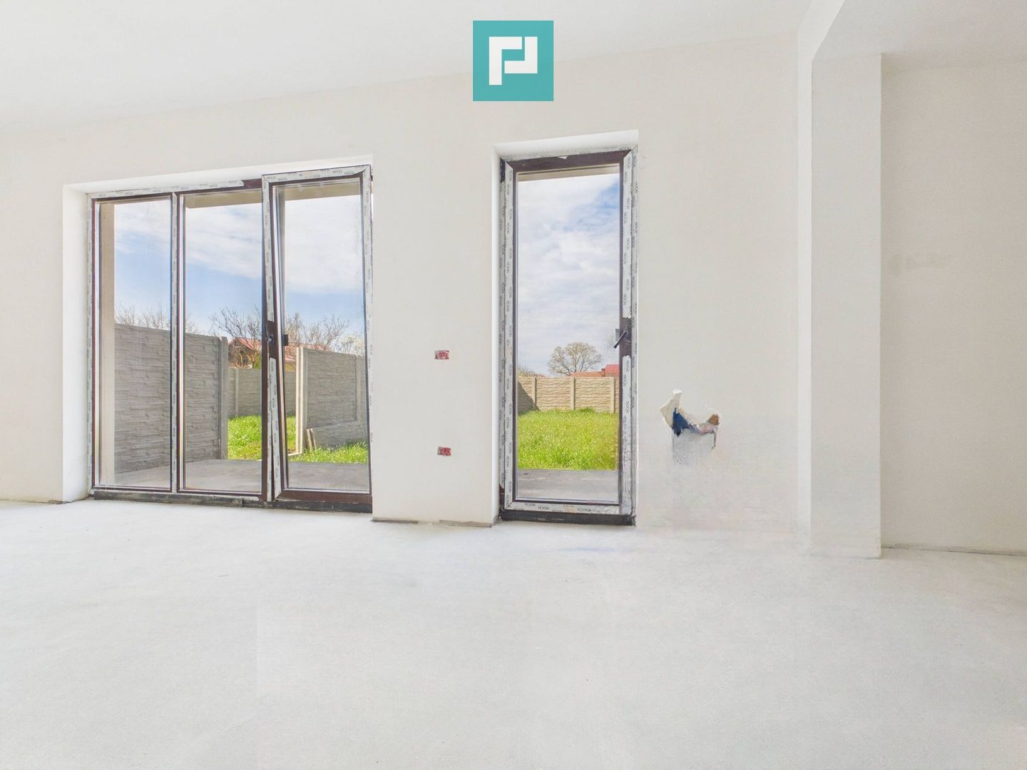 Duplex spațios 102 mp utili, teren 350mp in Covaci - Poză 2